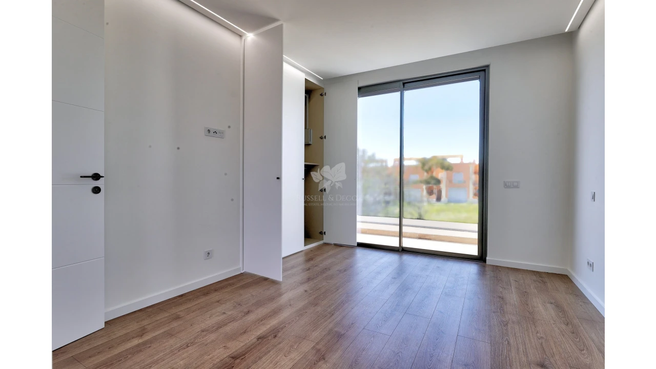 Moradia T3 para Venda em Olhão Foto 9