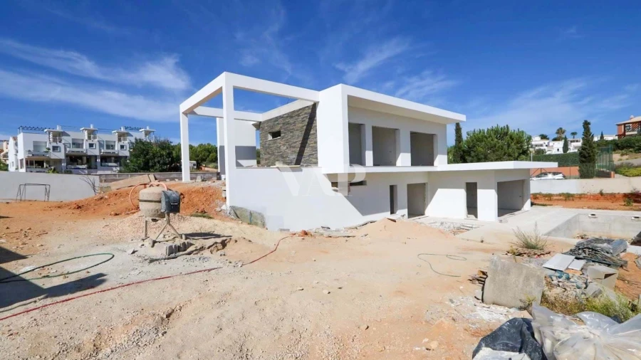 Moradia T4 para Venda em Lagoa e Carvoeiro Foto 2