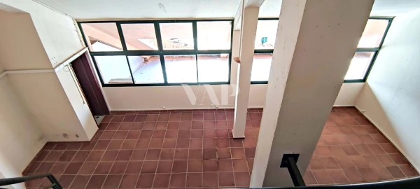 Negócio para Venda em Quarteira