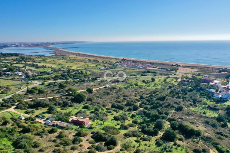 Moradia T2 para Venda em Lagos (São Sebastião e Santa Maria) Foto 4