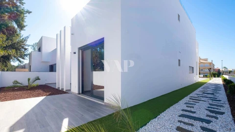Moradia T3 para Venda em Quarteira