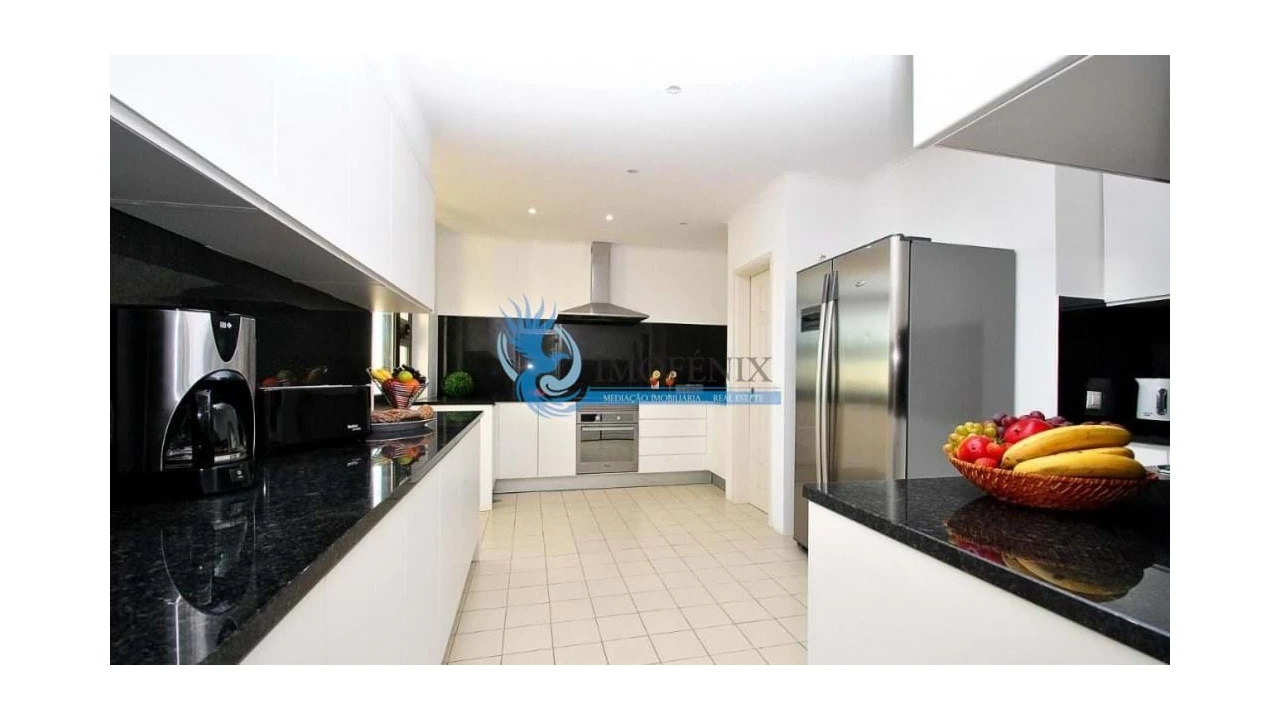 Apartamento T4 para Venda em Albufeira e Olhos de Água Foto 17
