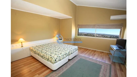 Apartamento T4 para Venda em Albufeira e Olhos de Água