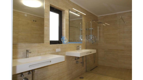 Apartamento T4 para Venda em Albufeira e Olhos de Água