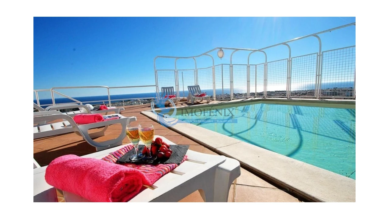 Apartamento T4 para Venda em Albufeira e Olhos de Água Foto 1