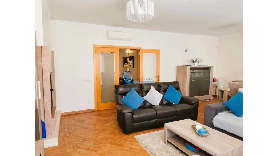 Moradia T4 para Venda em Albufeira e Olhos de Água Foto 5