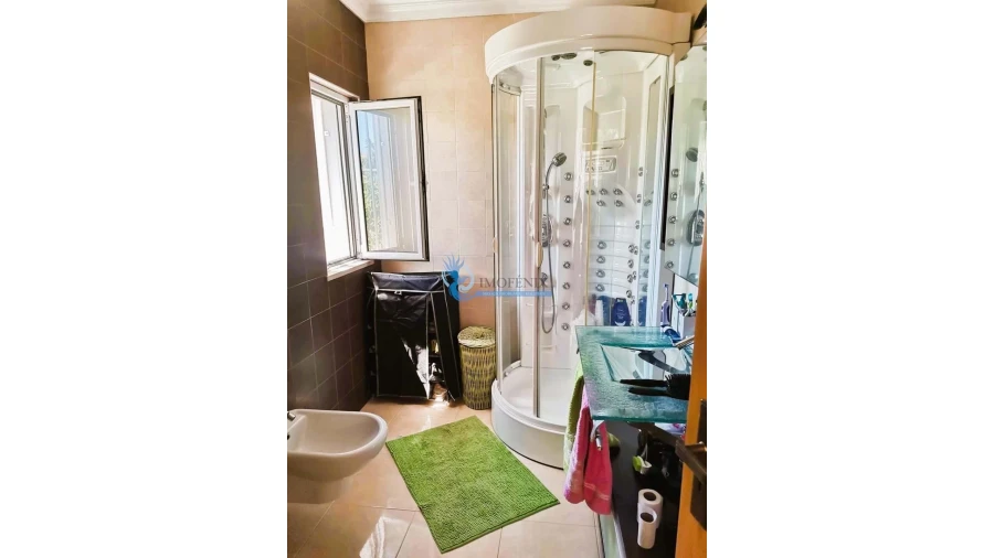 Moradia T4 para Venda em Albufeira e Olhos de Água Foto 32