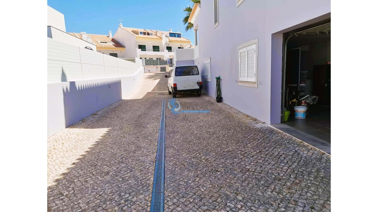 Moradia T4 para Venda em Albufeira e Olhos de Água Foto 65