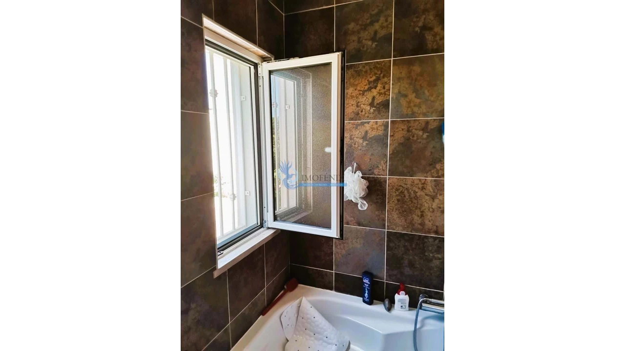 Moradia T4 para Venda em Albufeira e Olhos de Água Foto 39