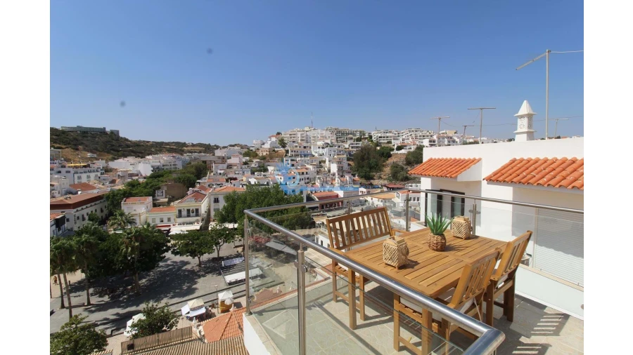 Moradia T3 para Arrendamento em Albufeira e Olhos de Água