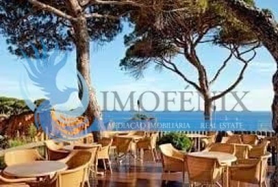 Moradia T4 para Venda em Albufeira e Olhos de Água