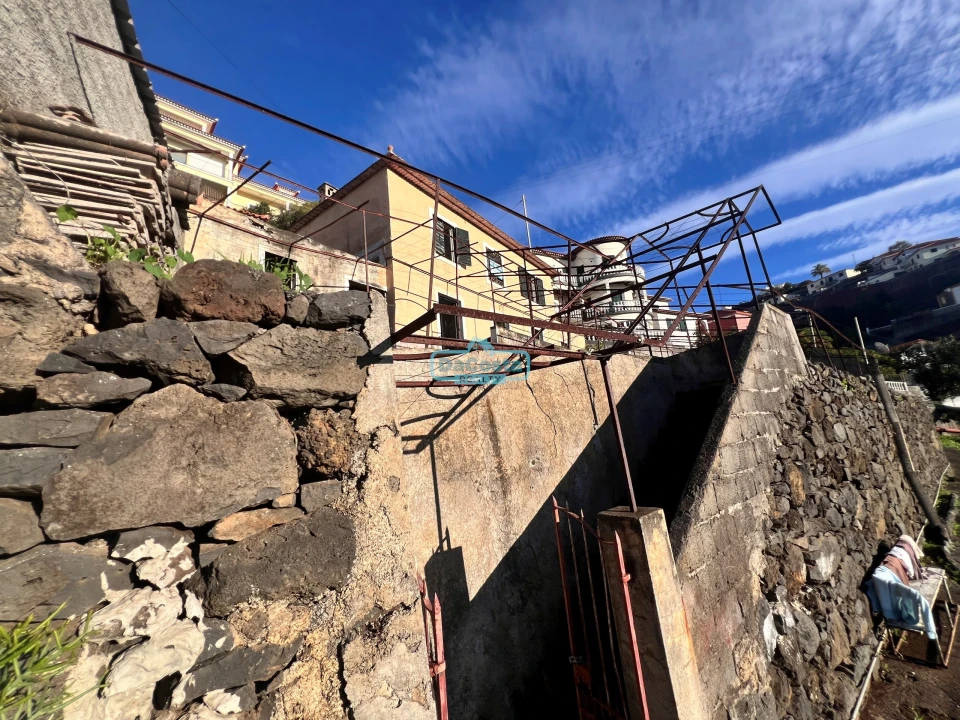 Moradia T3 para Venda em Calheta Foto 34