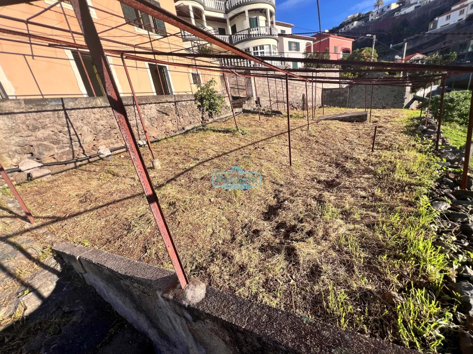 Moradia T3 para Venda em Calheta Foto 32