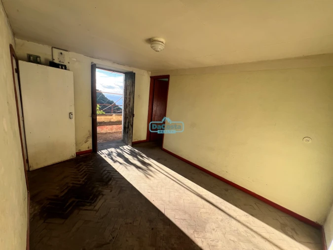 Moradia T3 para Venda em Calheta Foto 17