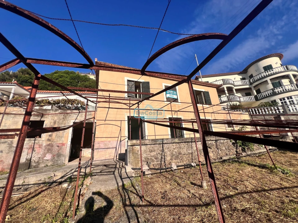 Moradia T3 para Venda em Calheta Foto 31