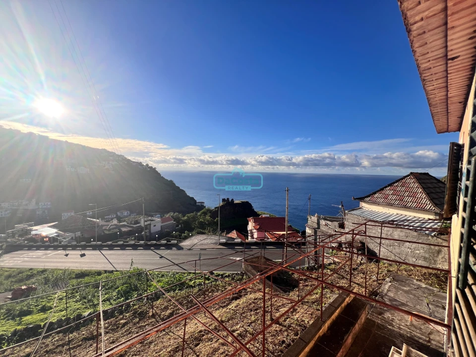 Moradia T3 para Venda em Calheta Foto 8