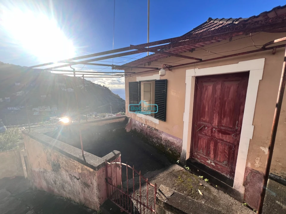 Moradia T3 para Venda em Calheta Foto 38
