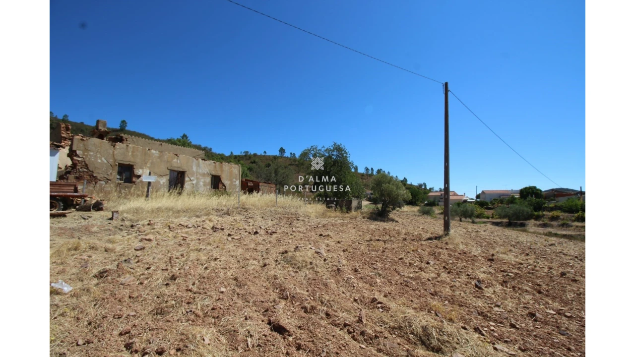 Terreno para Venda em Salir Foto 1