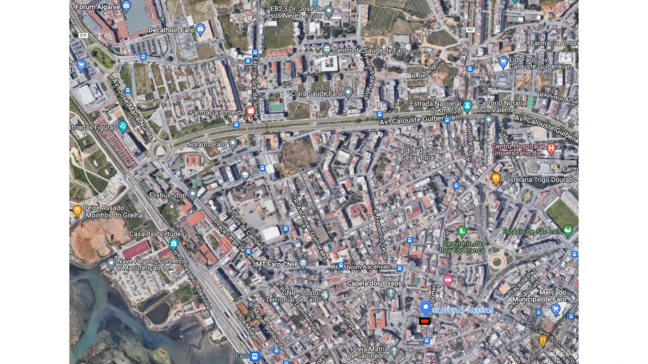 Moradia T2 para Venda em Faro (Sé e São Pedro) Foto 10