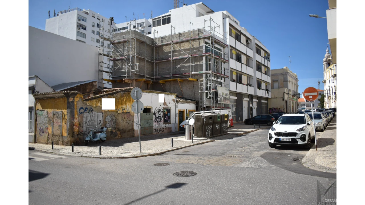 Moradia T2 para Venda em Faro (Sé e São Pedro) Foto 4