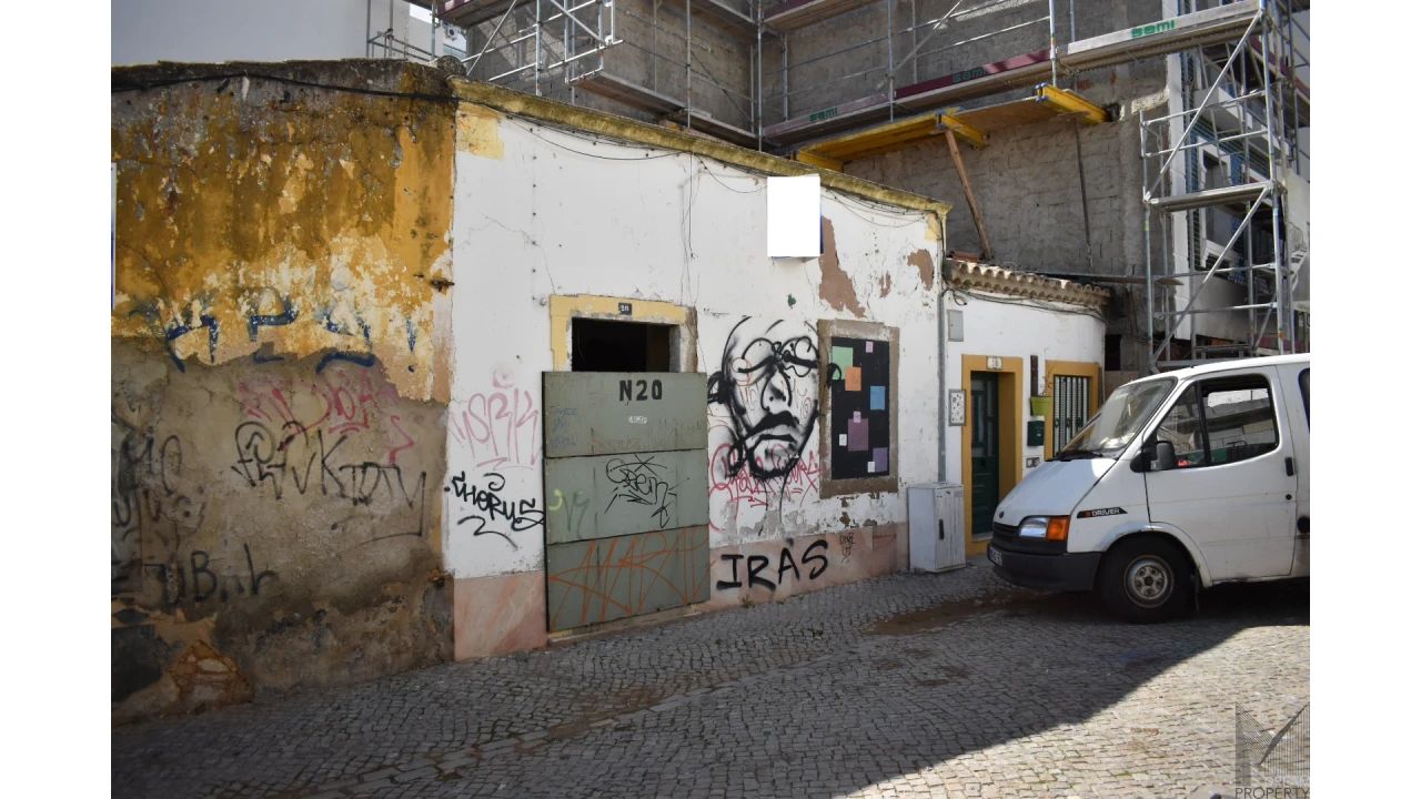 Moradia T2 para Venda em Faro (Sé e São Pedro) Foto 2