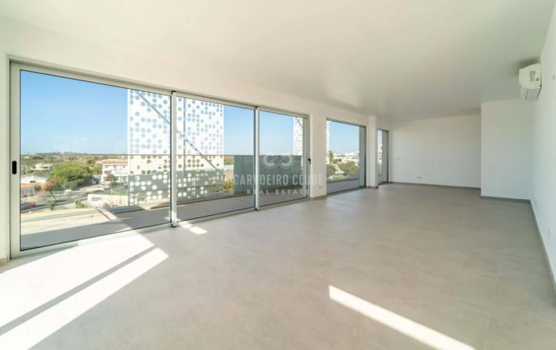 Apartamento T4 para Venda em Lagoa e Carvoeiro Foto 33