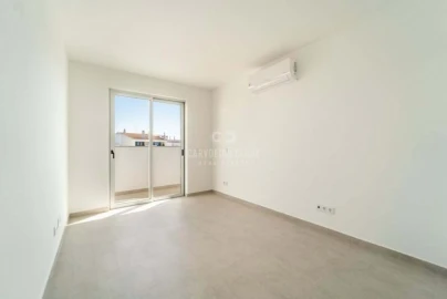 Apartamento T4 para Venda em Lagoa e Carvoeiro