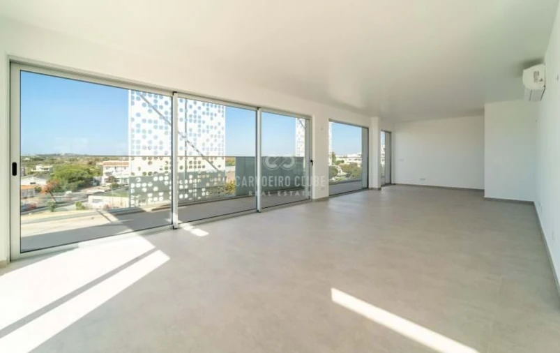 Apartamento T4 para Venda em Lagoa e Carvoeiro Foto 33