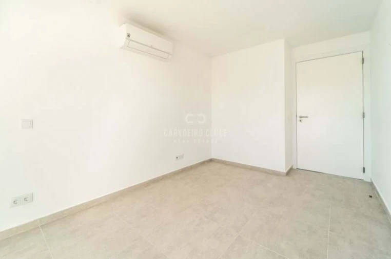 Apartamento T4 para Venda em Lagoa e Carvoeiro Foto 37