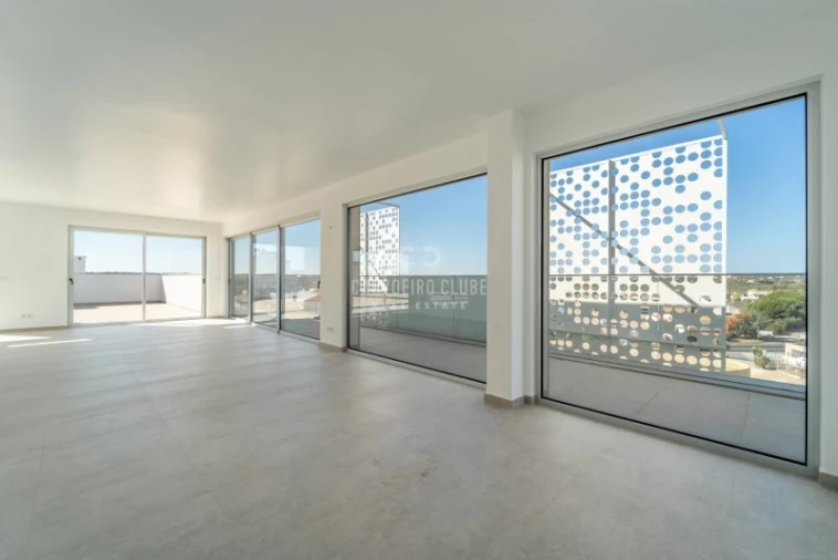 Apartamento T4 para Venda em Lagoa e Carvoeiro Foto 32