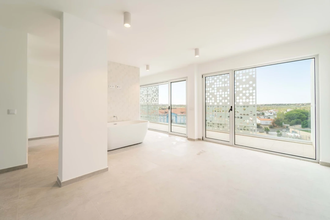 Apartamento T4 para Venda em Lagoa e Carvoeiro Foto 3