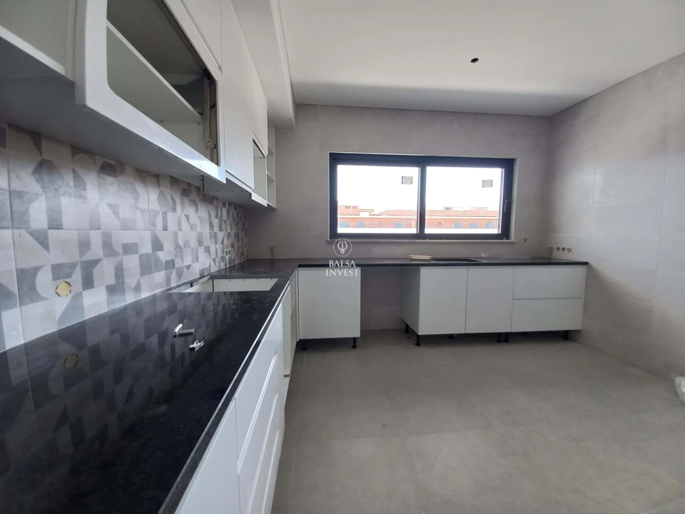 Apartamento T4 para Venda em Tavira (Santa Maria e Santiago) Foto 8