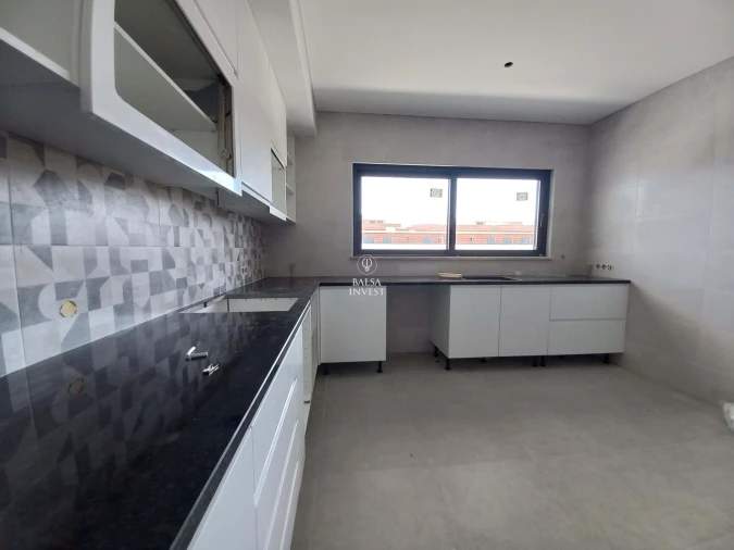 Apartamento T4 para Venda em Tavira (Santa Maria e Santiago) Foto 8