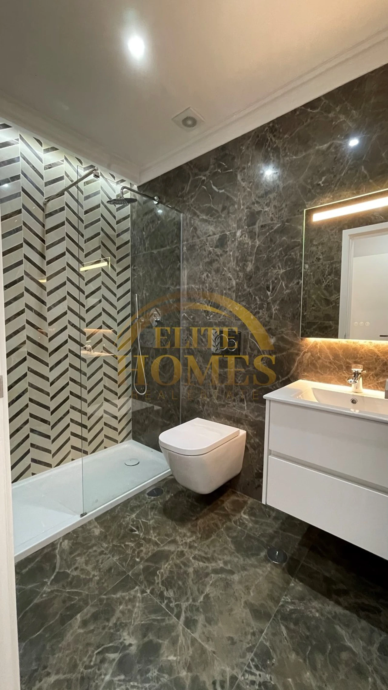 Apartamento T4 para Venda em Santa Maria Maior Foto 33