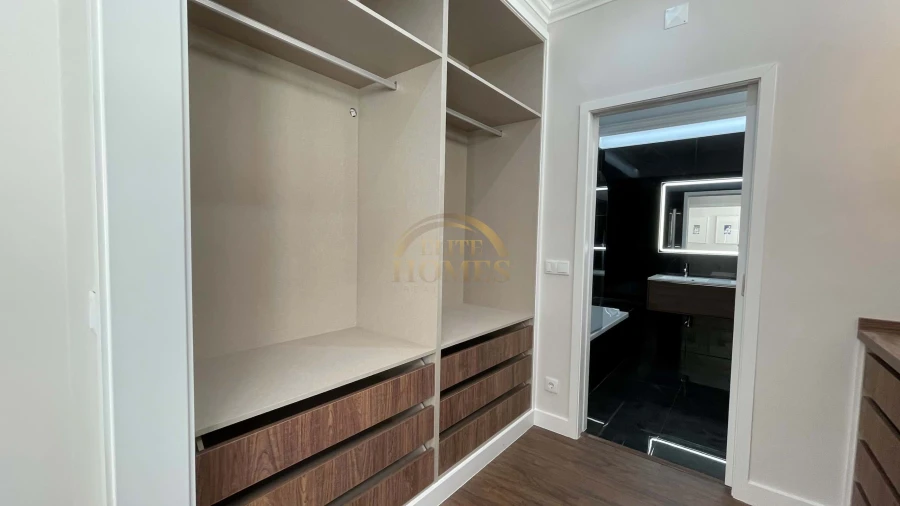 Apartamento T4 para Venda em Santa Maria Maior Foto 18