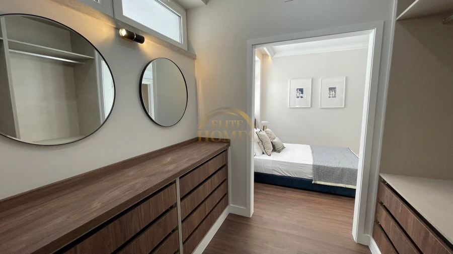 Apartamento T4 para Venda em Santa Maria Maior Foto 16