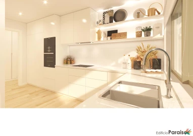 Apartamento T3 para Venda em Estômbar e Parchal