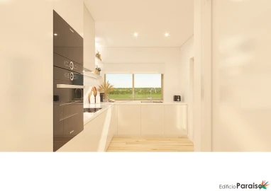 Apartamento T3 para Venda em Estômbar e Parchal