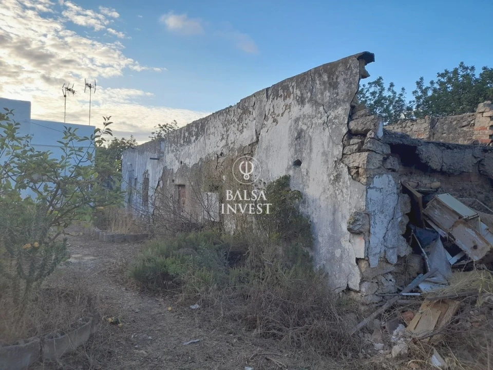Terreno para Venda em Santa Barbara de Nexe Foto 2