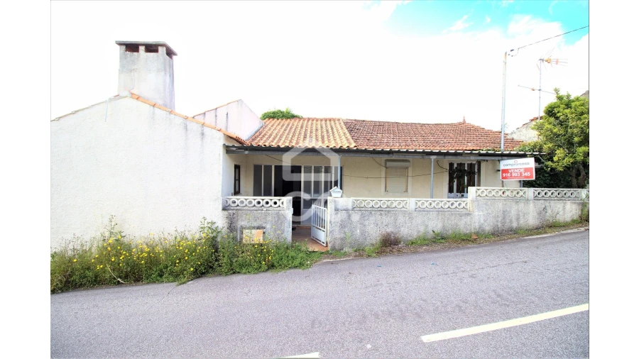 Moradia T3 para Venda em Aguda Foto 6