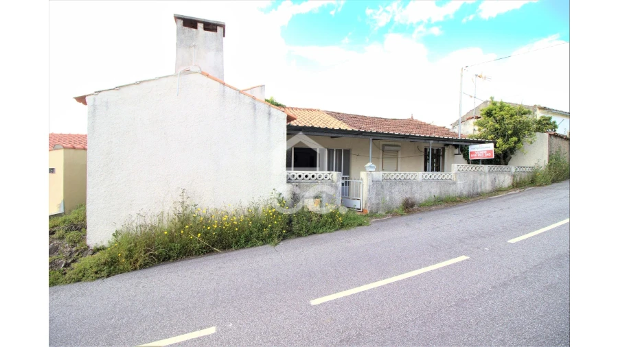 Moradia T3 para Venda em Aguda Foto 7