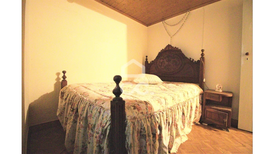 Moradia T3 para Venda em Aguda Foto 12