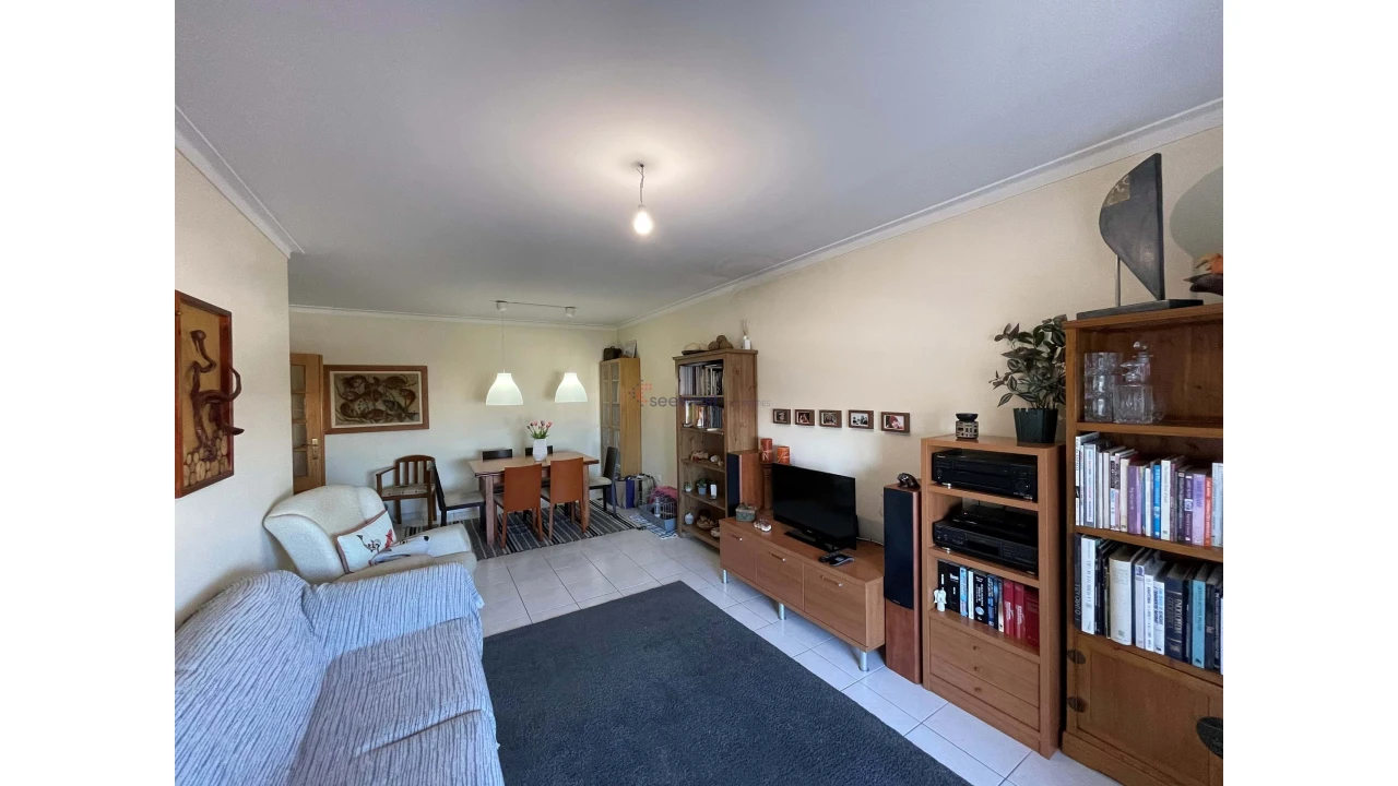 Apartamento T3 para Venda em Portimão Foto 8