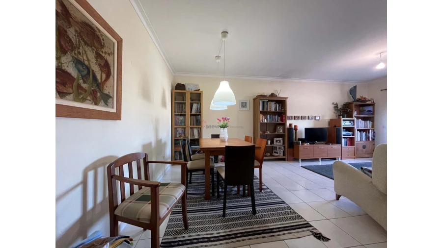 Apartamento T3 para Venda em Portimão Foto 6