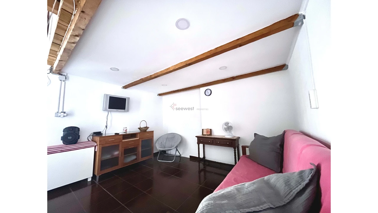 Garagem para Venda em Lagos (São Sebastião e Santa Maria) Foto 10