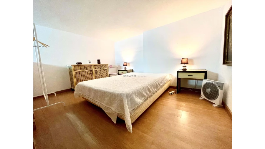 Garagem para Venda em Lagos (São Sebastião e Santa Maria) Foto 3