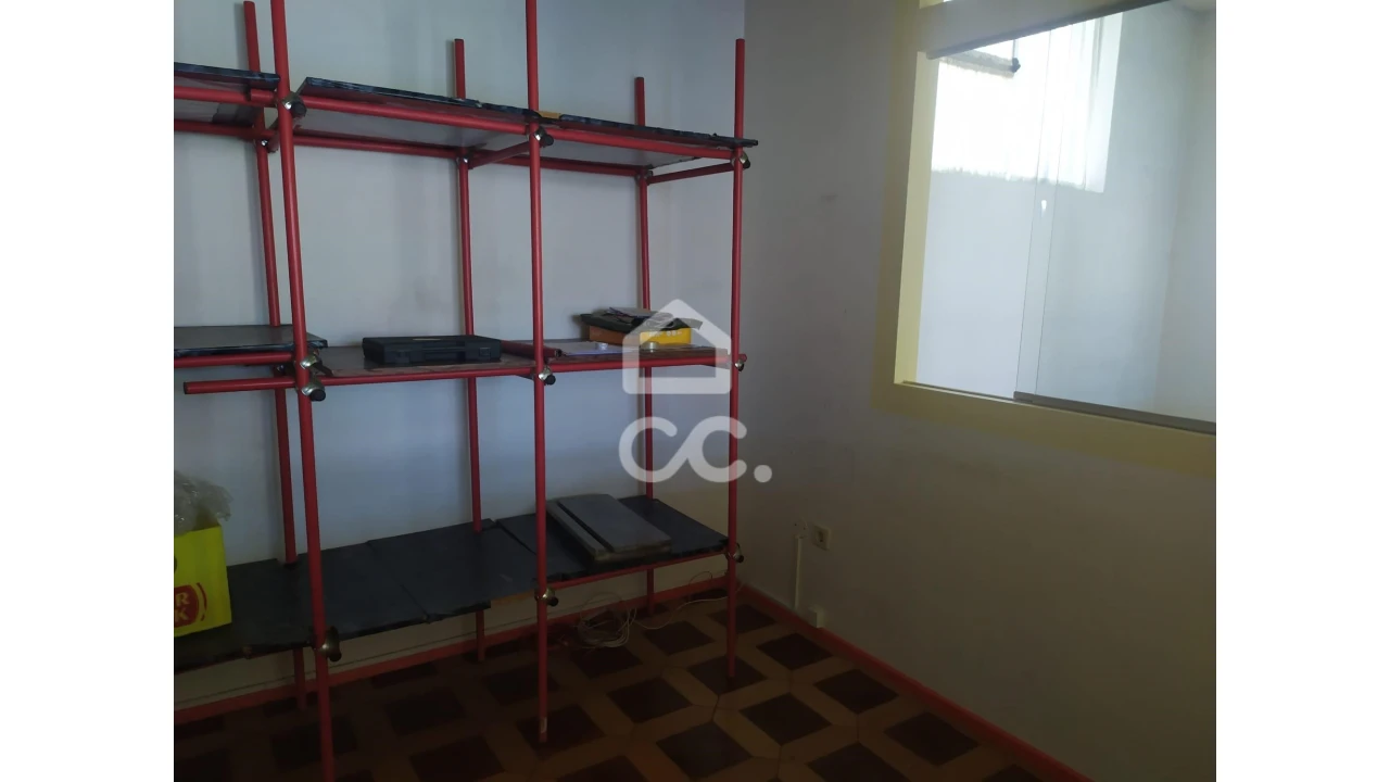 Negócio para Venda em Alfena Foto 23