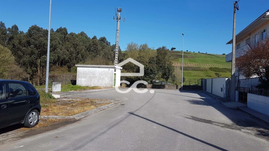 Terreno para Venda em Baguim do Monte (Rio Tinto) Foto 3
