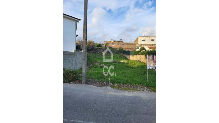 Terreno para Venda em Gondar Foto 3