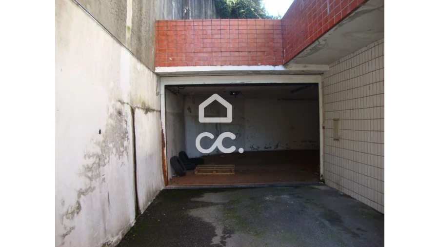 Armazém para Venda em Oliveira (Santa Maria) Foto 2